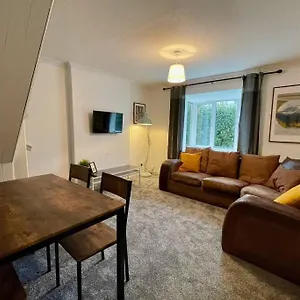 House Near Llandaff For Up To 6 With Parking Cardiff